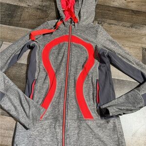 Lululemon Stride‎ Jacket Hoodie Gray Red Full Zip Logo Front – Women’s 2